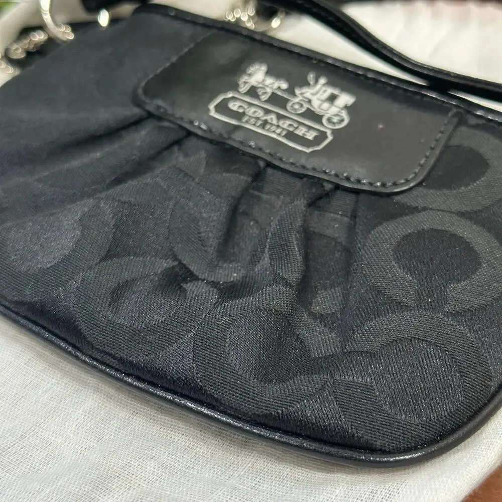 Coach Madison Op Art Amethyst Wristlet Black